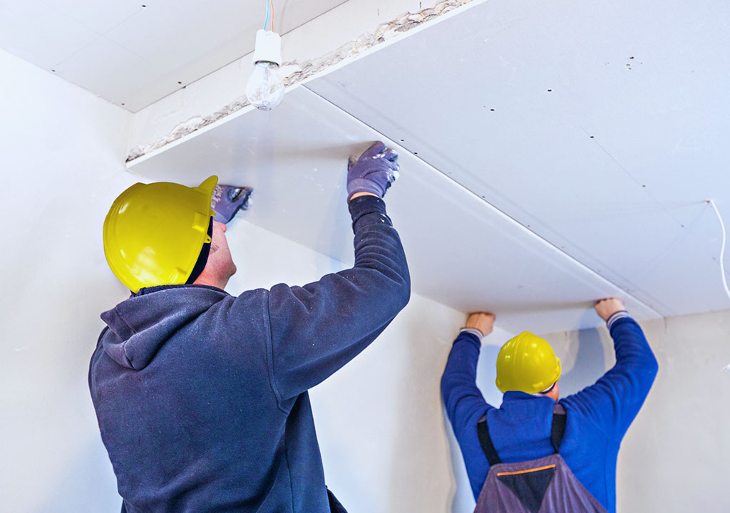 property maintenance specialist repairs